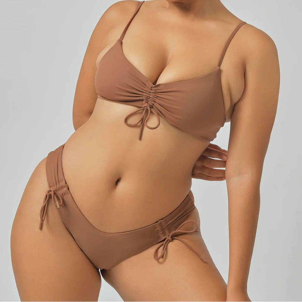 Blackbough Sophia Swim Set in Cocoa Size M top and L bottoms